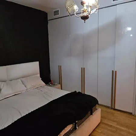 Iroom Homestay *